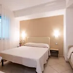 Perla 4*