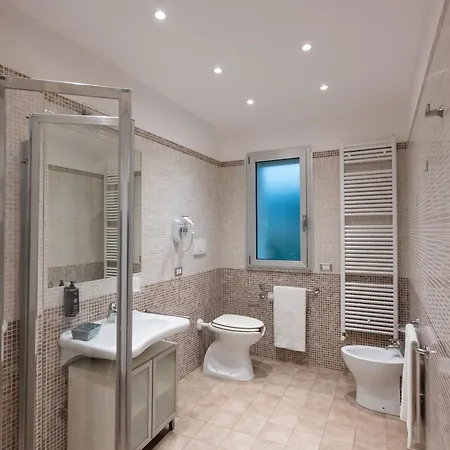 Perla 4*